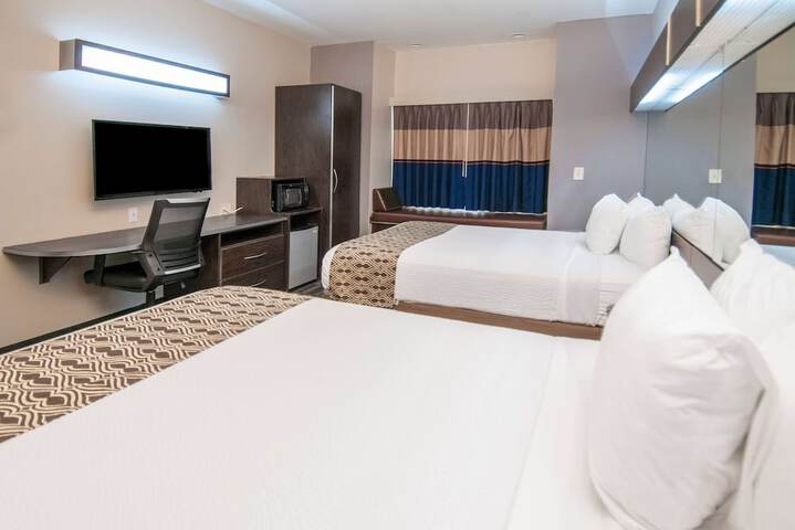 Room 12 of 32