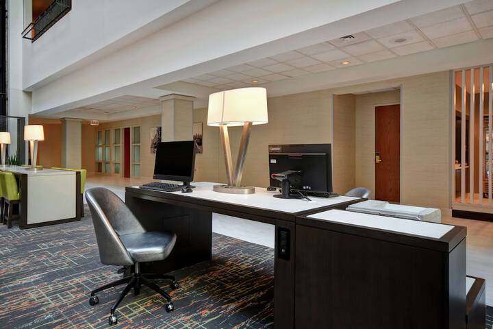 Business Center 94 of 94