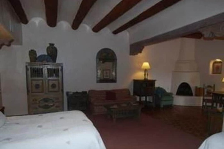 Room 43 of 62