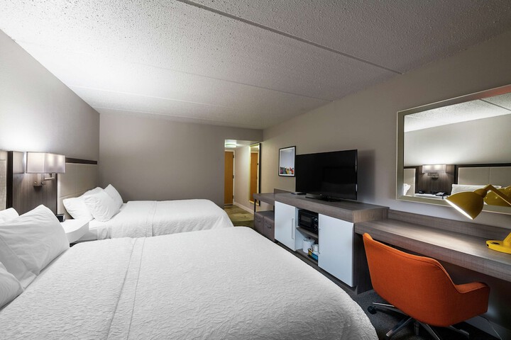 Room 9 of 23
