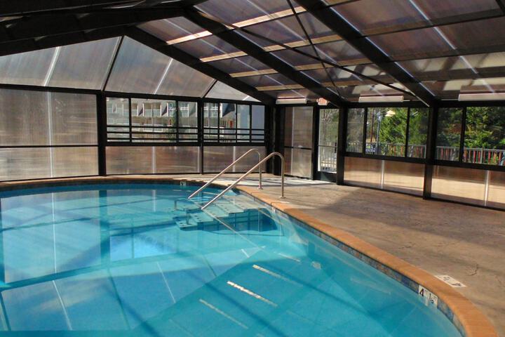 Baymont by Wyndham Gatlinburg on the River