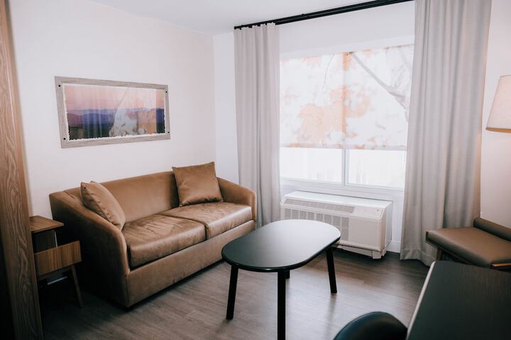 Room 26 of 42