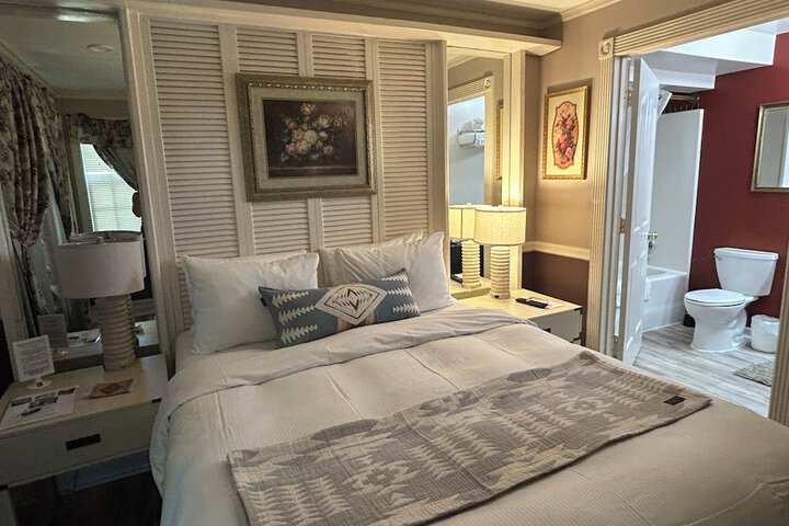 Arrowhead Lake Inn