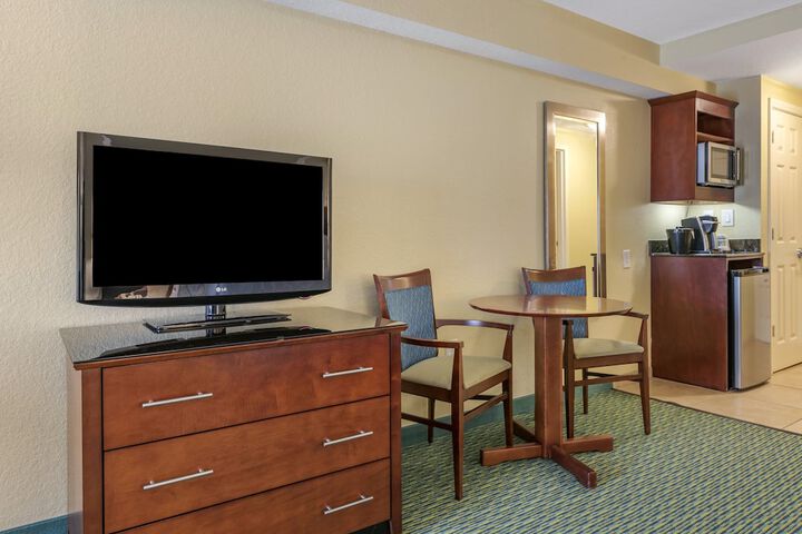 Room 78 of 119