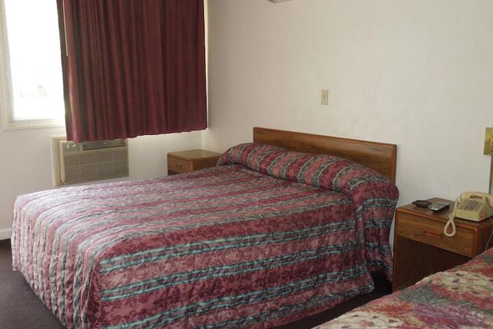 Room 8 of 30