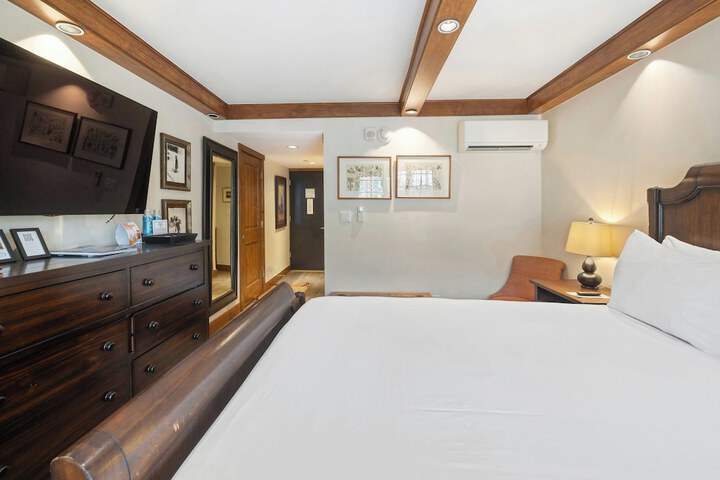 The Lodge at Vail a RockResort by Vail Resorts