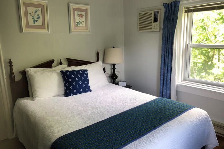 Room 58 of 135