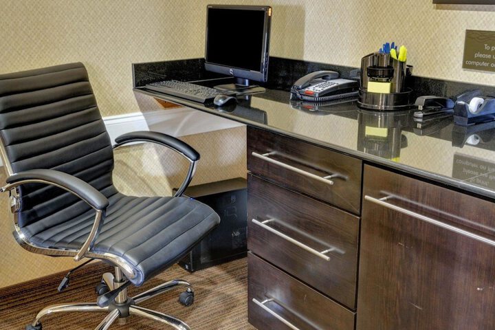 Business Center 35 of 36