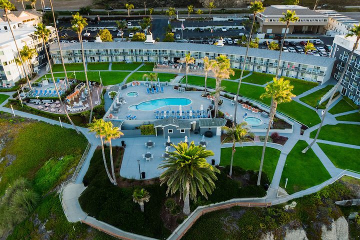 SeaCrest OceanFront Hotel