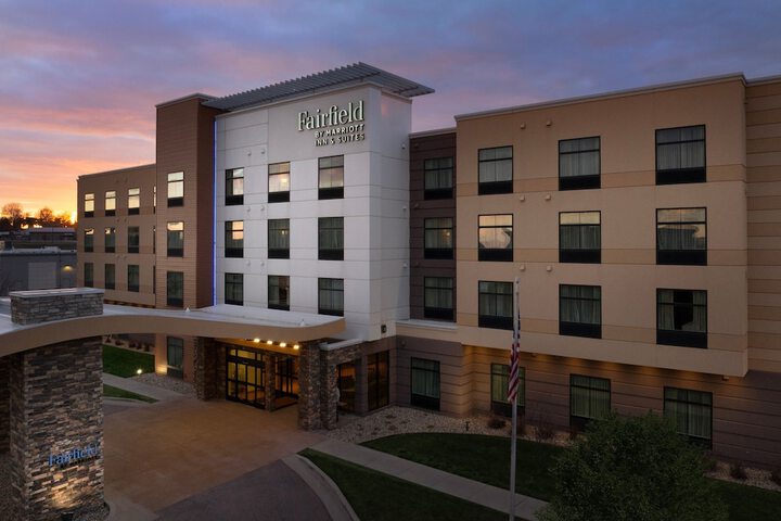 Hotel 2 of 33