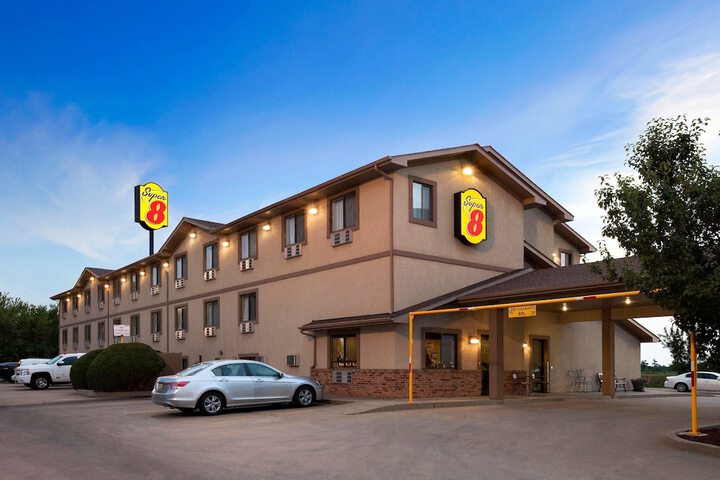 Super 8 by Wyndham Macon