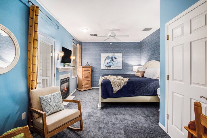 Room 85 of 102