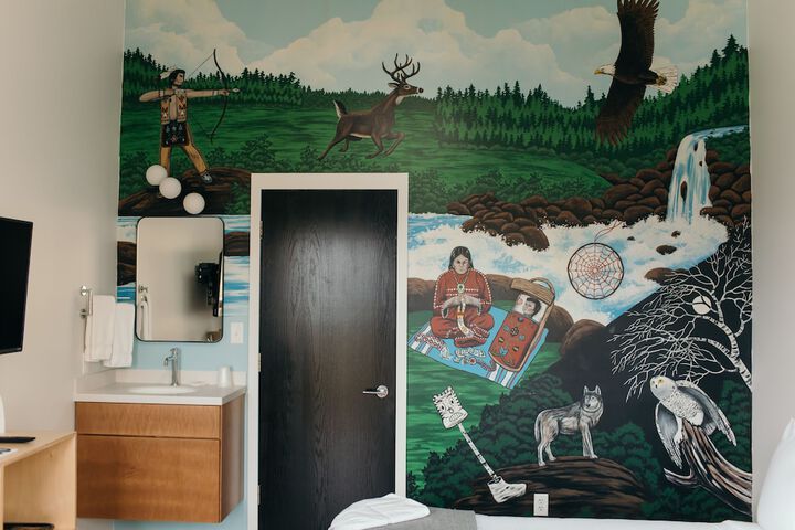Room 122 of 156