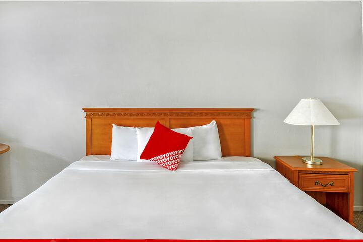 Room 12 of 19