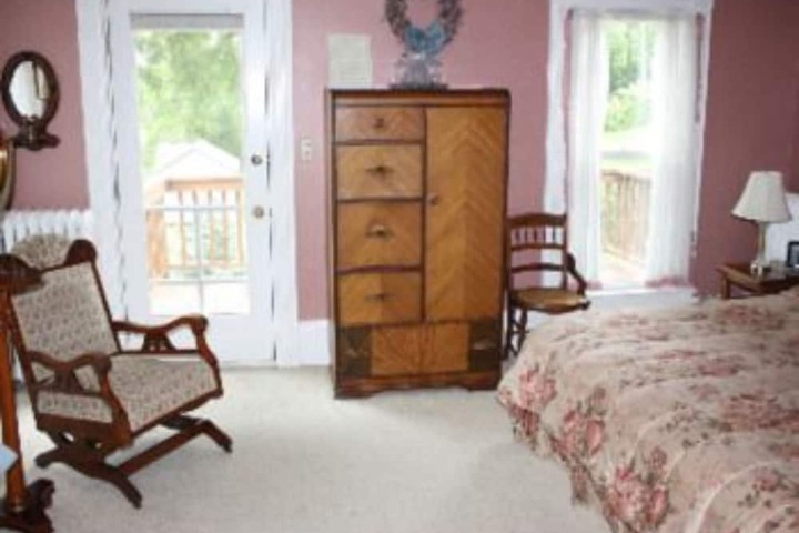Room 44 of 67