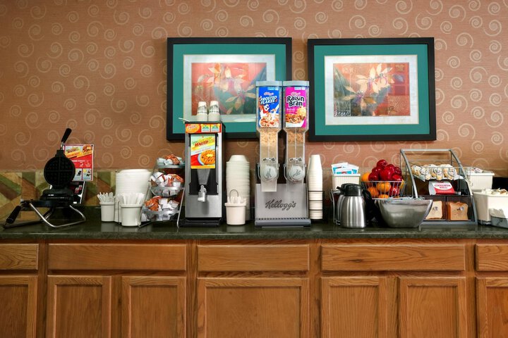 Breakfast/Coffee Service 16 of 18