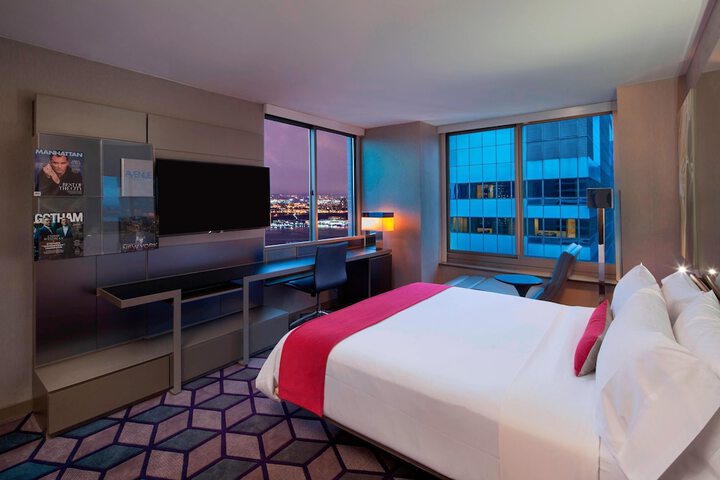 Room 34 of 92