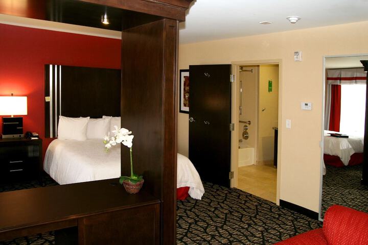 Room 16 of 83