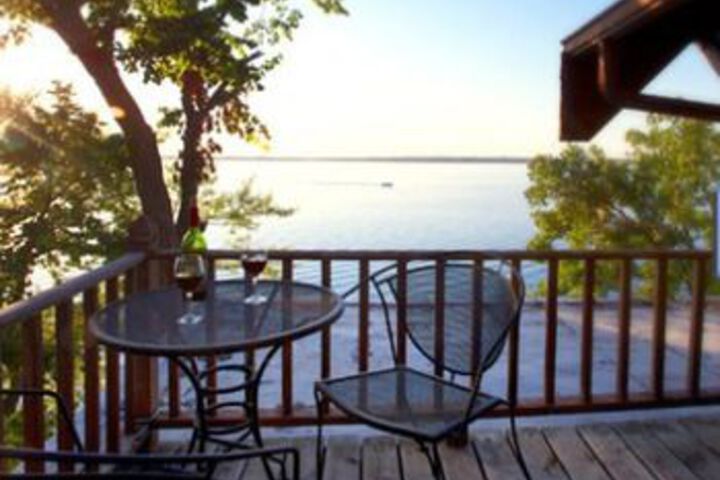 Spicer Castle Inn & Restaurant