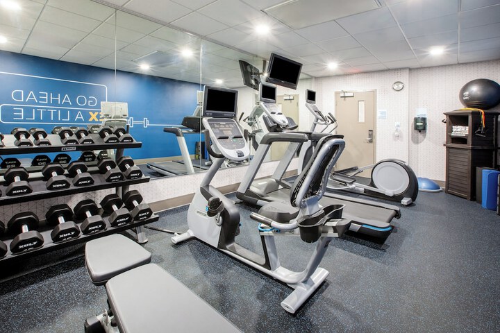 Holiday Inn Express & Suites Lathrop by IHG