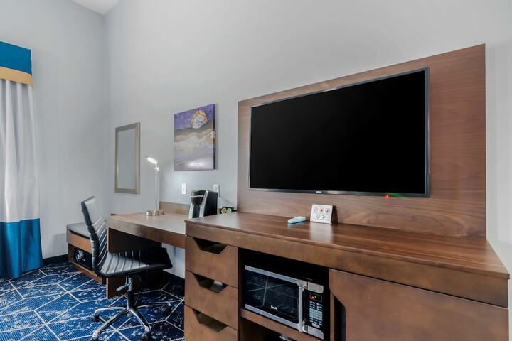 Room 35 of 49