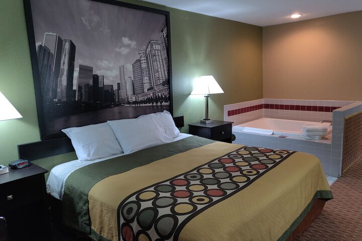 Room 37 of 73