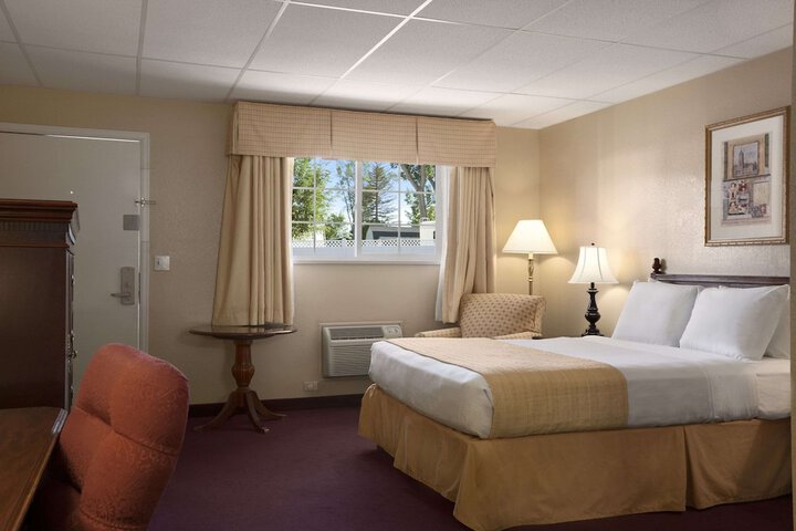 Room 26 of 46