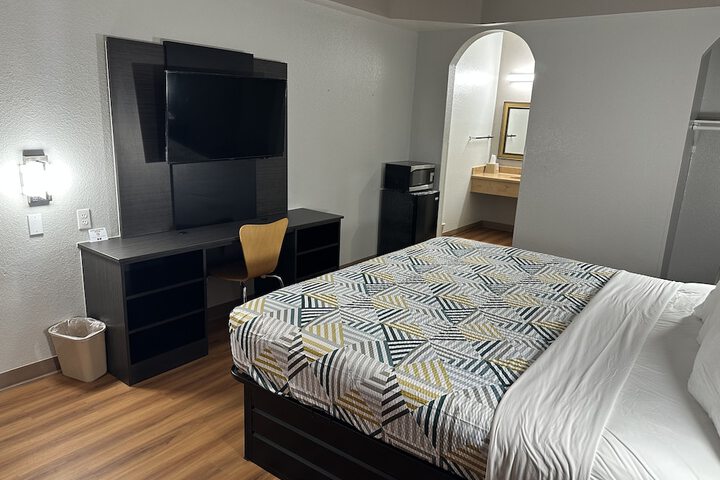 Motel 6 Alvarado TX