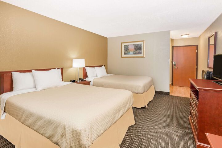 Room 9 of 21