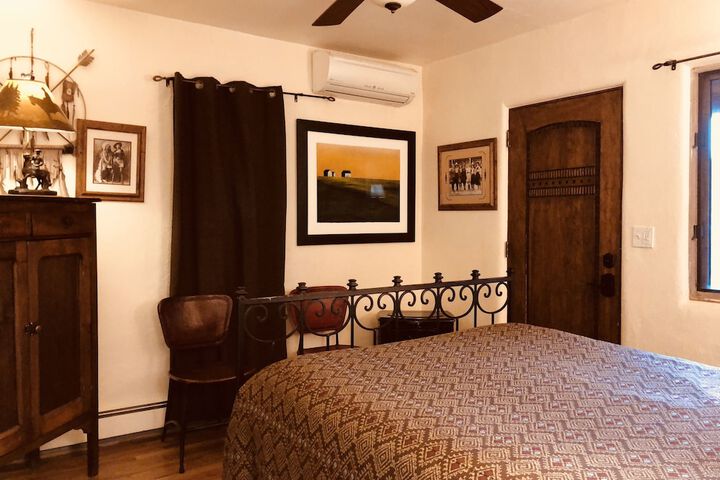 Room 50 of 80