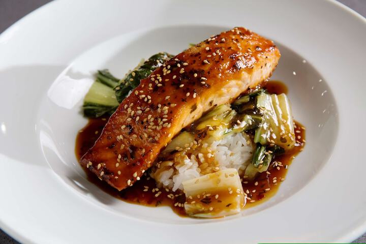 Dining 56 of 78