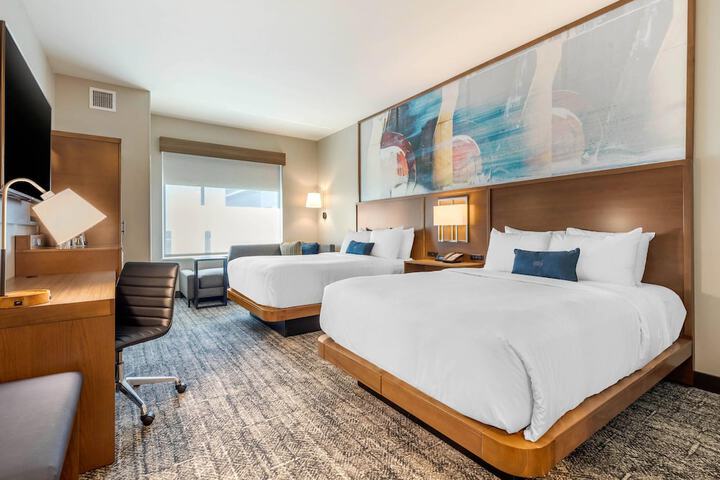 Cambria Hotel Davenport Quad Cities