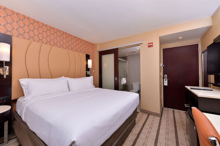 Room 15 of 44