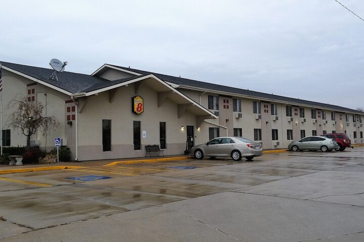 Super 8 by Wyndham Keokuk