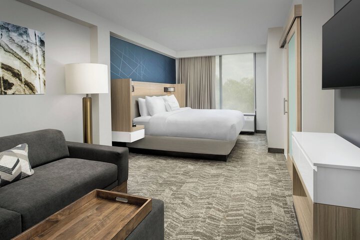 Room 21 of 29