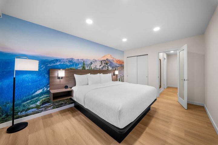 Clarion Pointe Kent - Seattle South