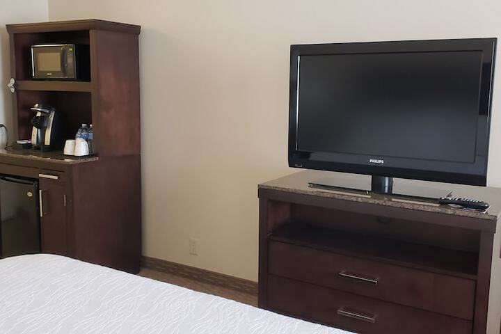 Room 32 of 70