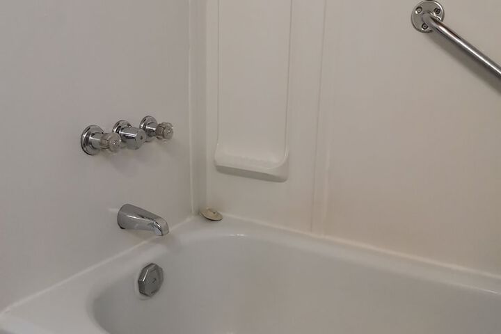 Room 34 of 81