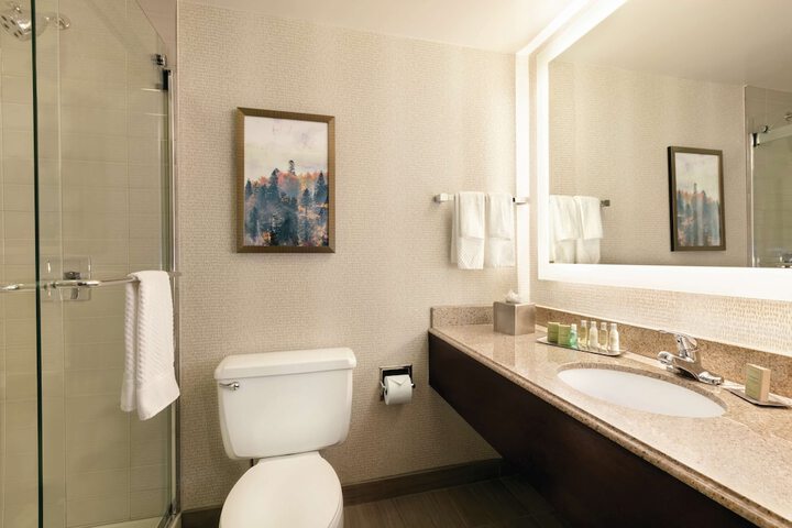 Room 34 of 63