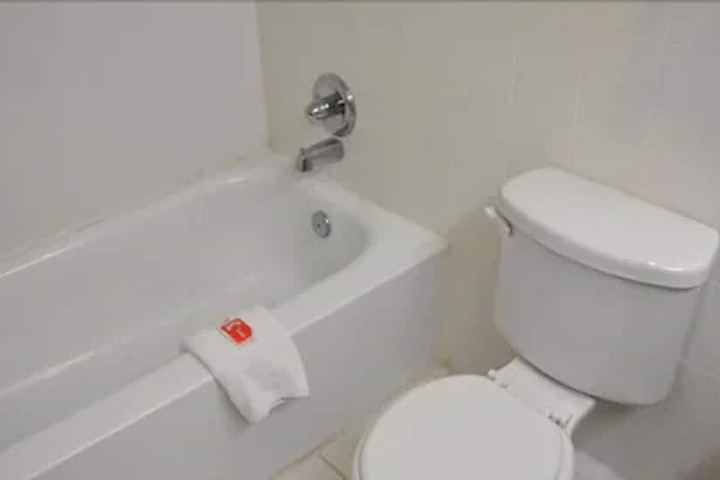 Room 10 of 15