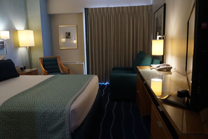 Room 40 of 84
