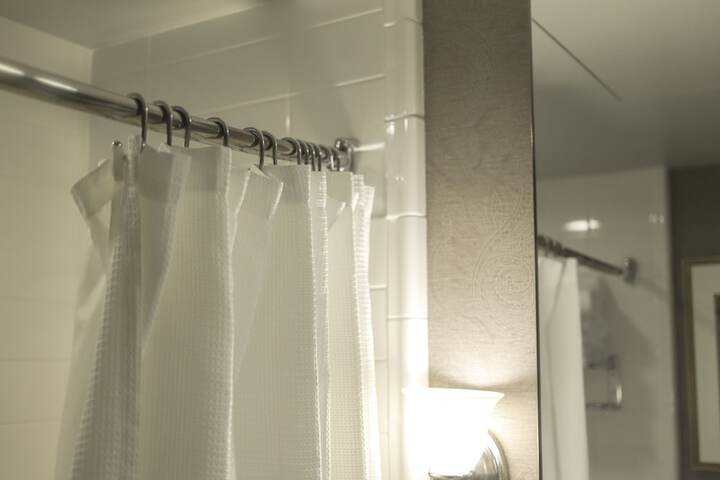 Delta Hotels by Marriott Bessborough