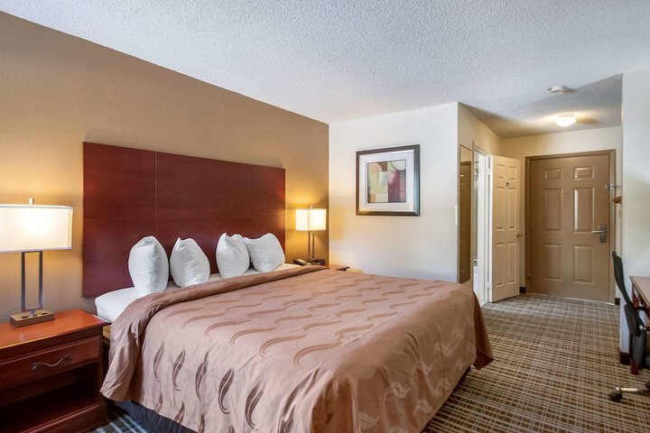 Room 21 of 35