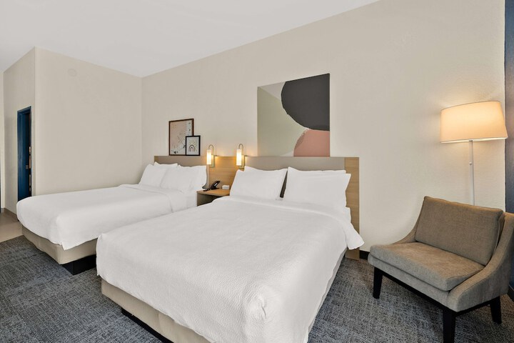 Spark by Hilton Tifton