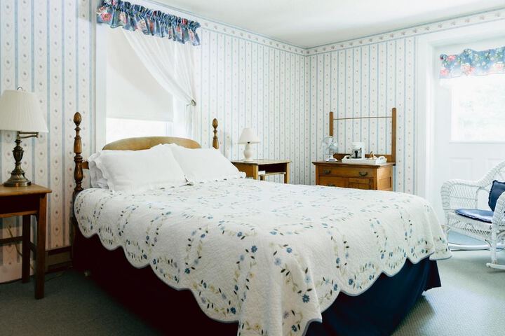 Room 7 of 25