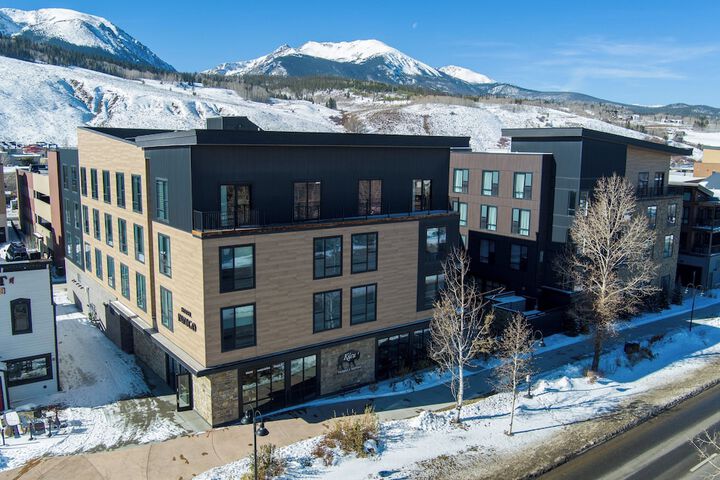 Hotel Indigo Silverthorne by IHG