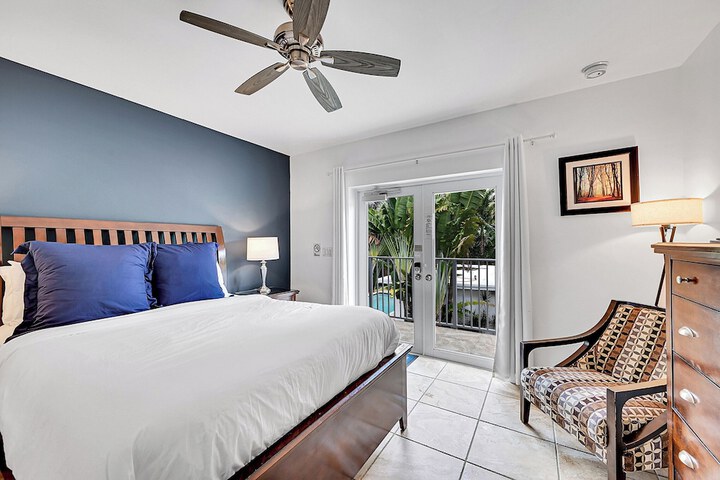 Inn on the Drive ( Adults Only)