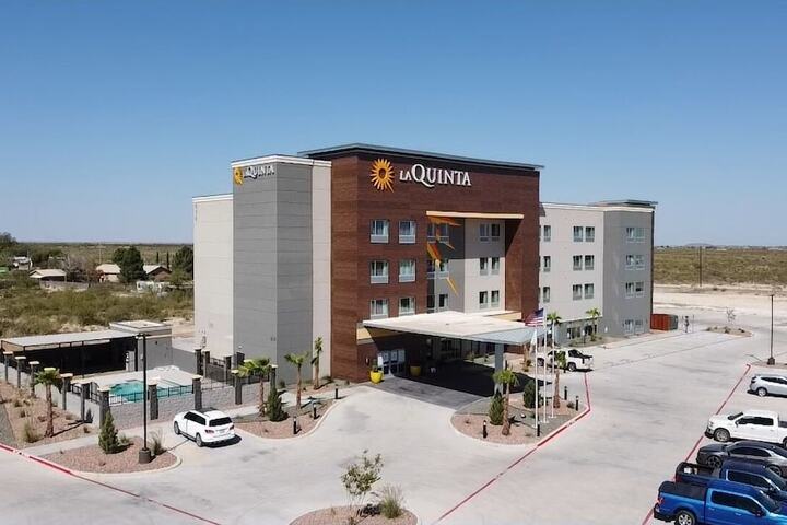 Hotel 3 of 70