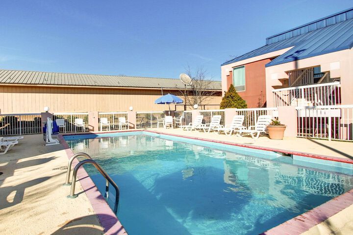 Quality Inn Brookhaven