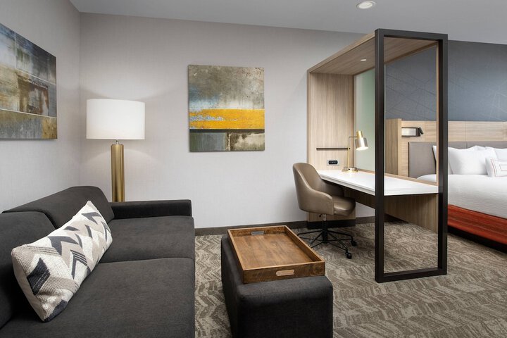 Room 12 of 24